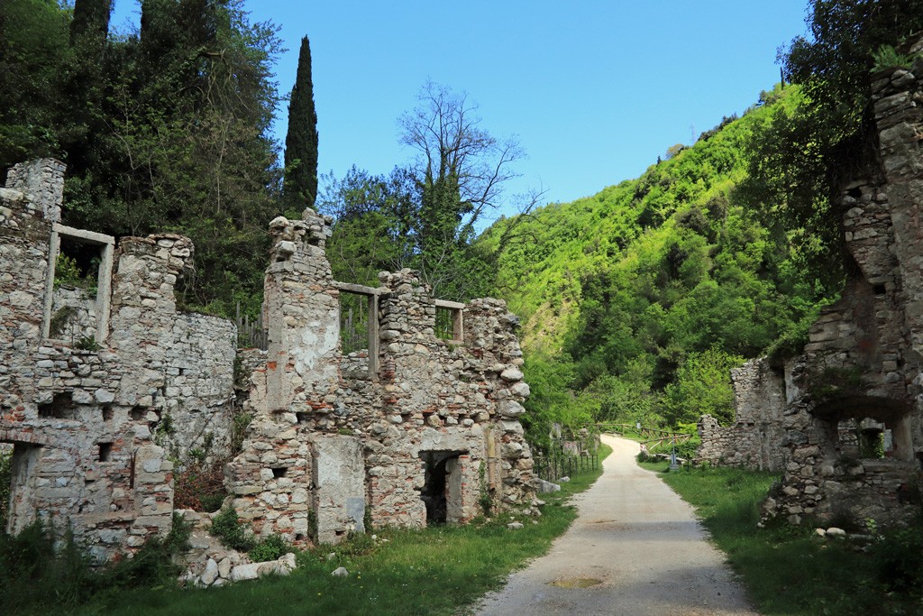 Vallei van de papiermolens ruïnes