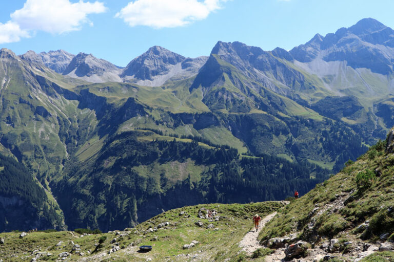 Steinbocktour Allgäuer Alpen Etappe 1 Hiken Is Tof 2600