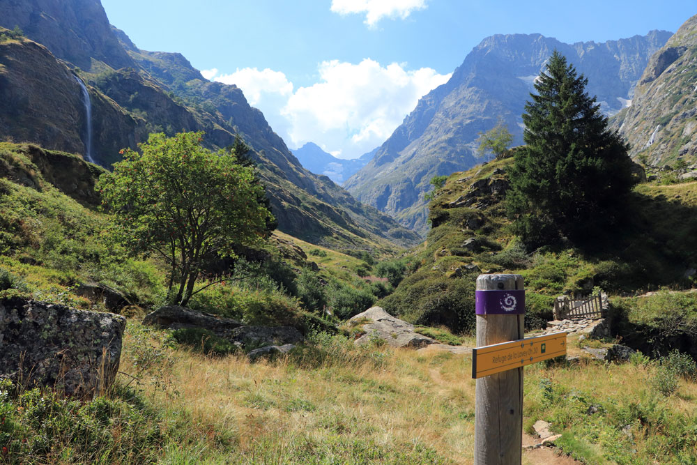 Hike Refuge de La Lavey - Les Ecrins