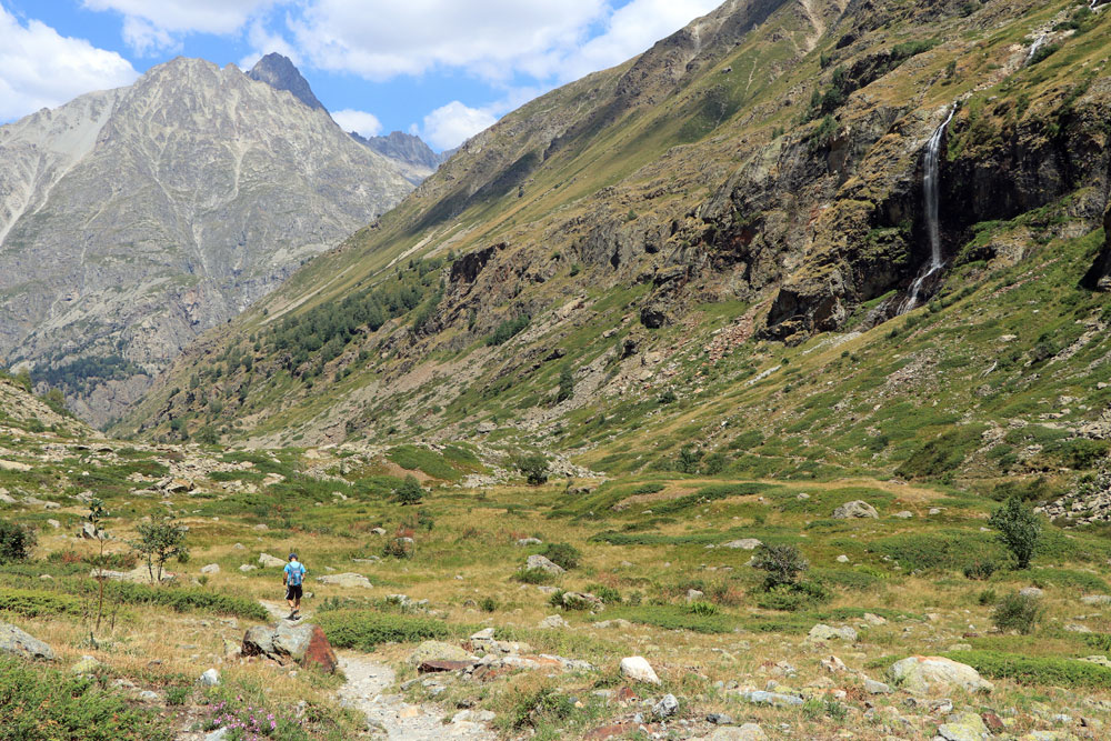 Hike Refuge de La Lavey - Les Ecrins