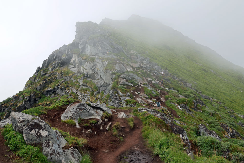 Hike Mannen Lofoten