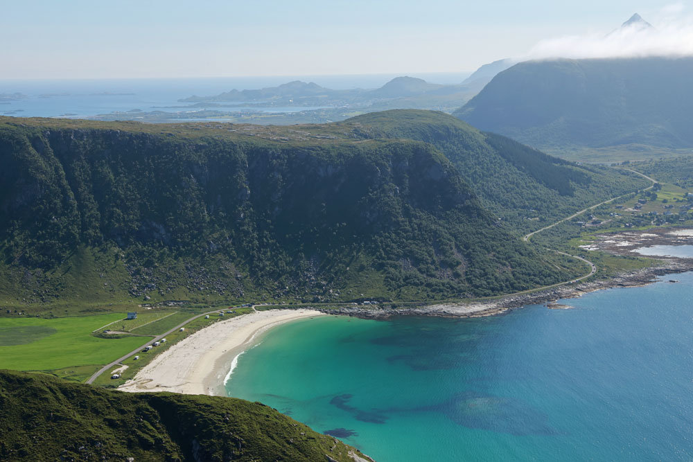 Hike Mannen Lofoten - Vik Stranda