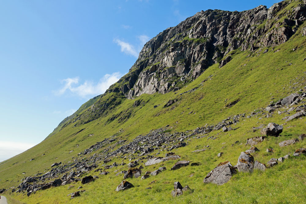 Hike Mannen Lofoten