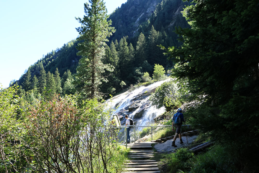 Hike Stubaital Grawa Wasserfall