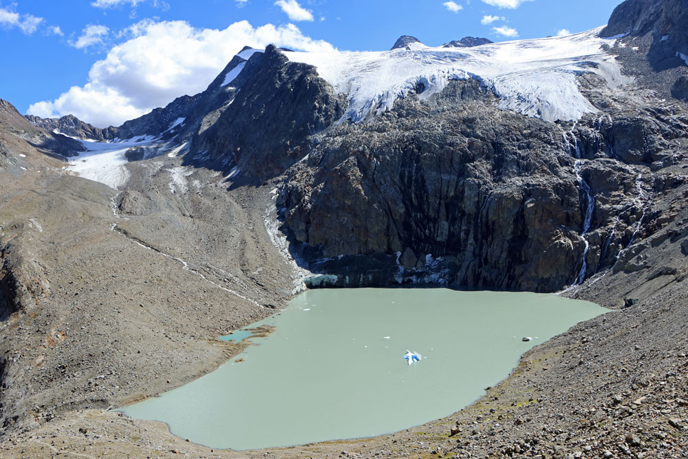 Hike Stubaital Sulzenausee