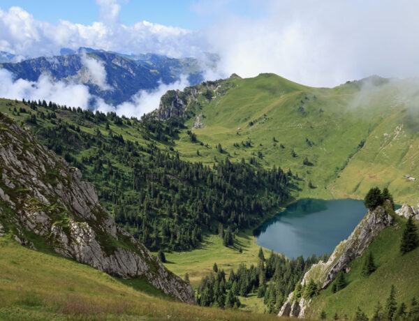 Hike Stockhorn Chrindi Strüssligrat