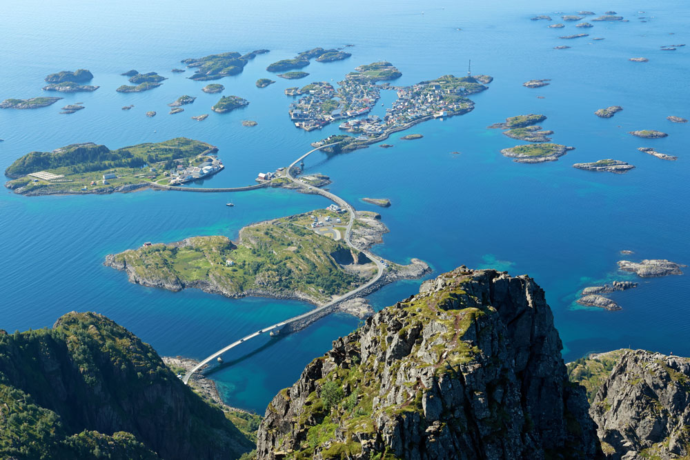 Hike Festvågtind Lofoten