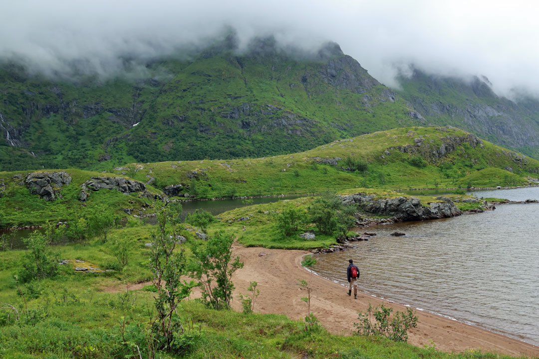 Hike Ågvatnet Lofoten
